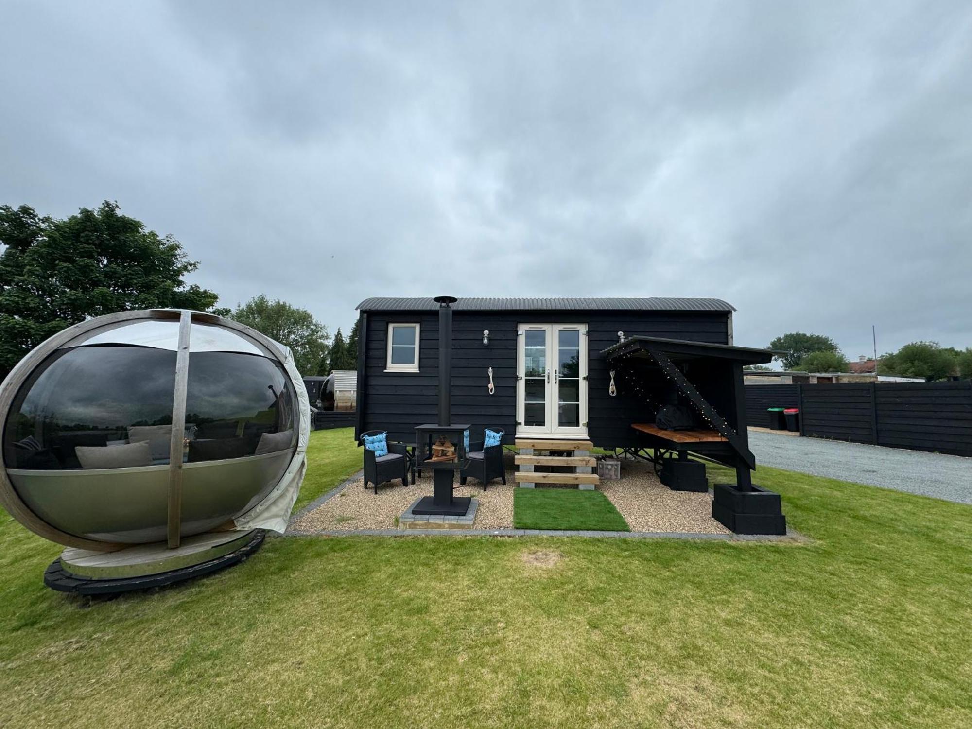 View Retreats * Rickmansworth