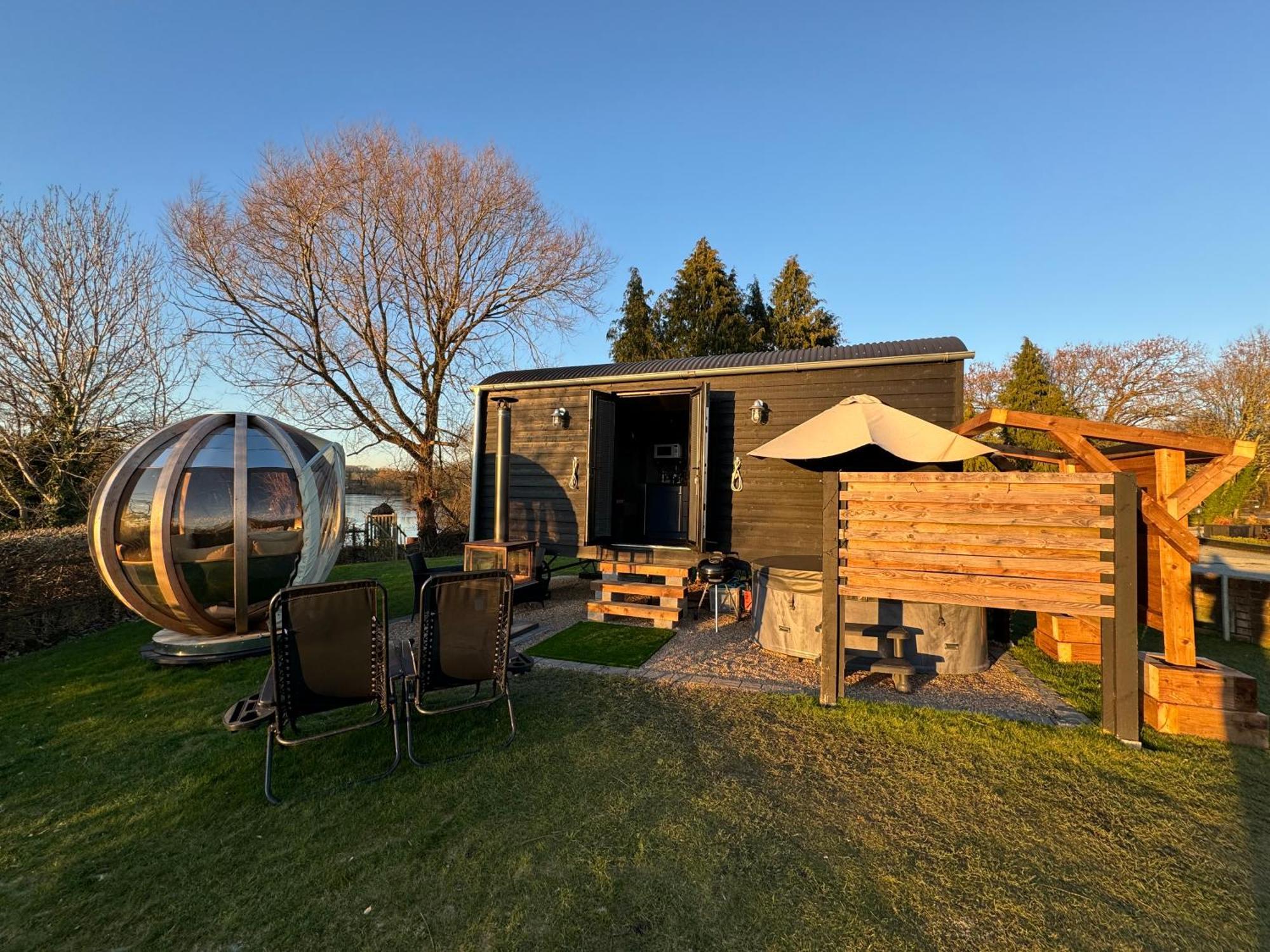 View Retreats Rickmansworth